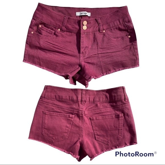 NWT. Mid rise shorts.​ - Picture 5 of 7
